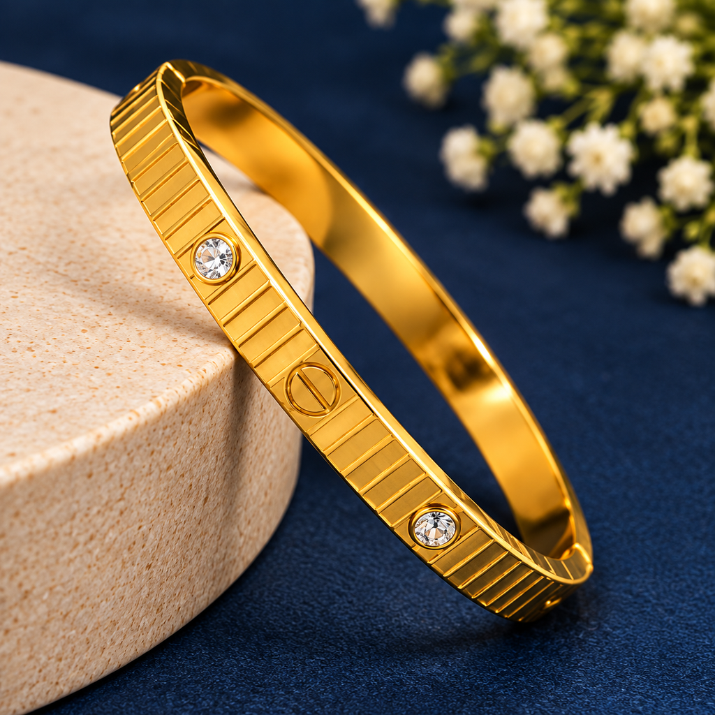 The Regal Noor Anti-Tarnish Fashion Bracelet