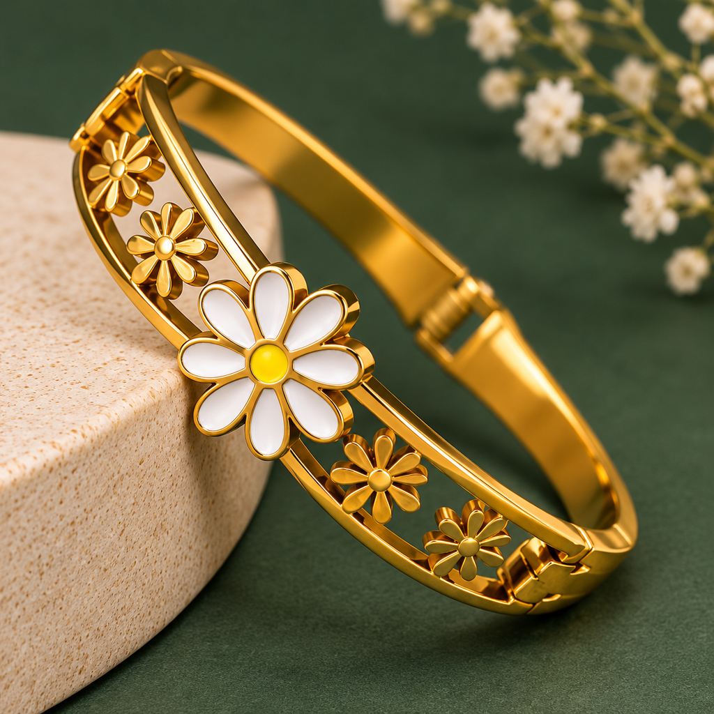 The Blushing Magic Anti-Tarnish Fashion Bracelet
